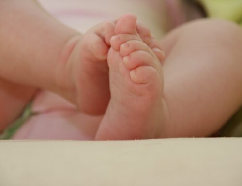 Posizione podalica: come far capovolgere il bambino